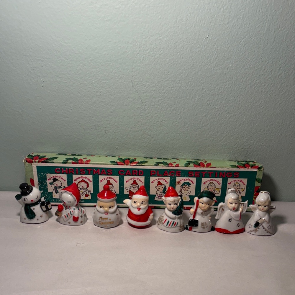 Vintage Commodore Christmas Card Place Settings 8 pc Set